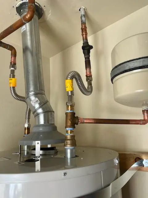 Water heater installation and plumbing repair in Downtown Boise City